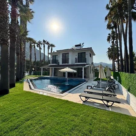 Villa Zefiros *